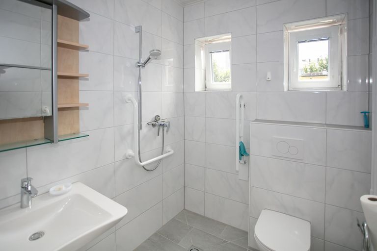 Badezimmer EG