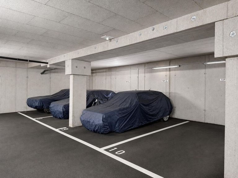 Längenfeld - Tiefgarage - Bild 1