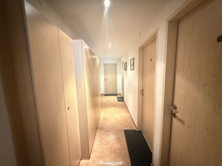 Gang OG / 6 Apartments