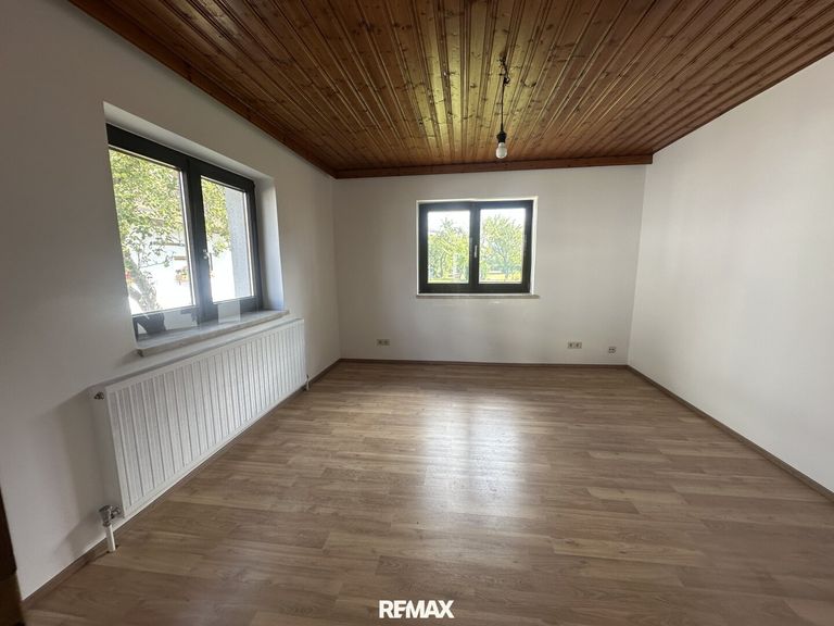 EG Wohnzimmer oder Zimmer