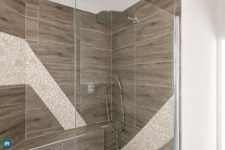 Badezimmer (W) OG.