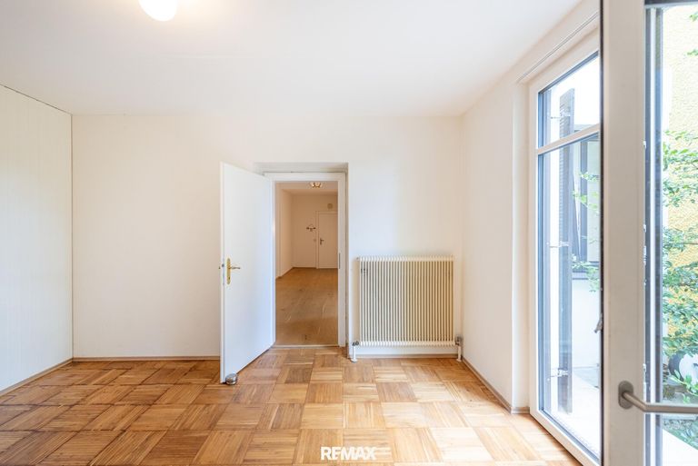 Schlafzimmer III