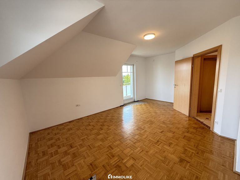 Zimmer 2 OG