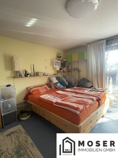 Schlafzimmer 1
