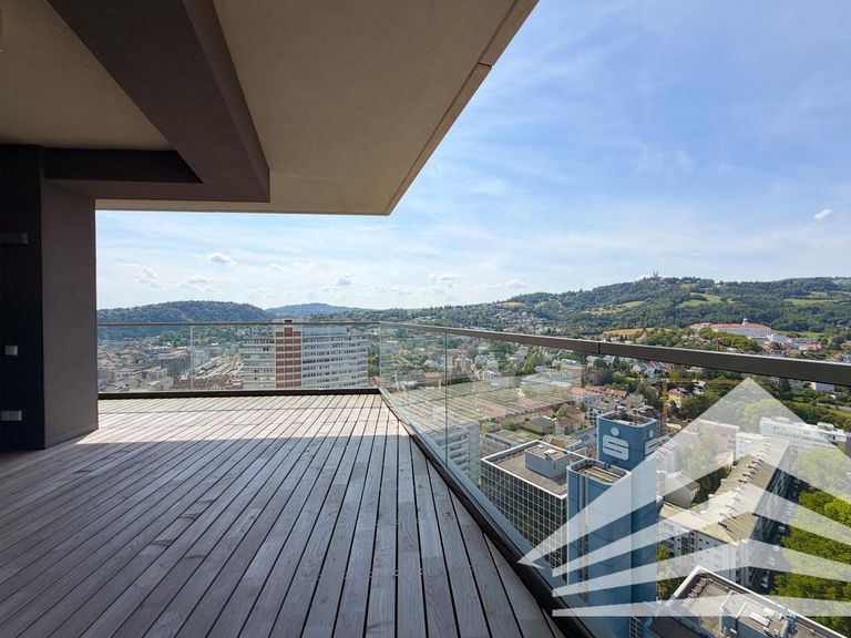 Terrasse mit Pöstlingbergblick