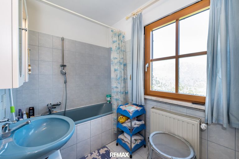 Badezimmer EG