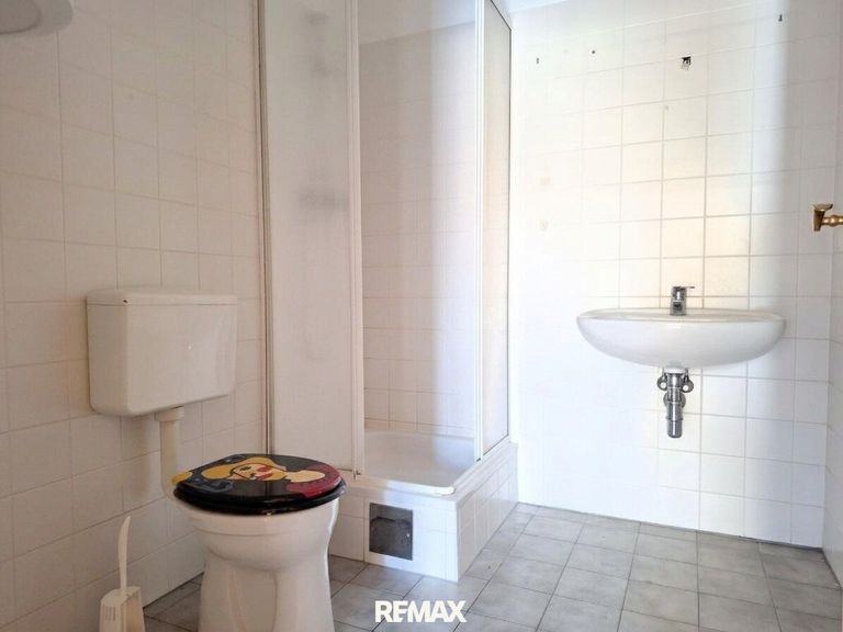 Bad mit Dusche