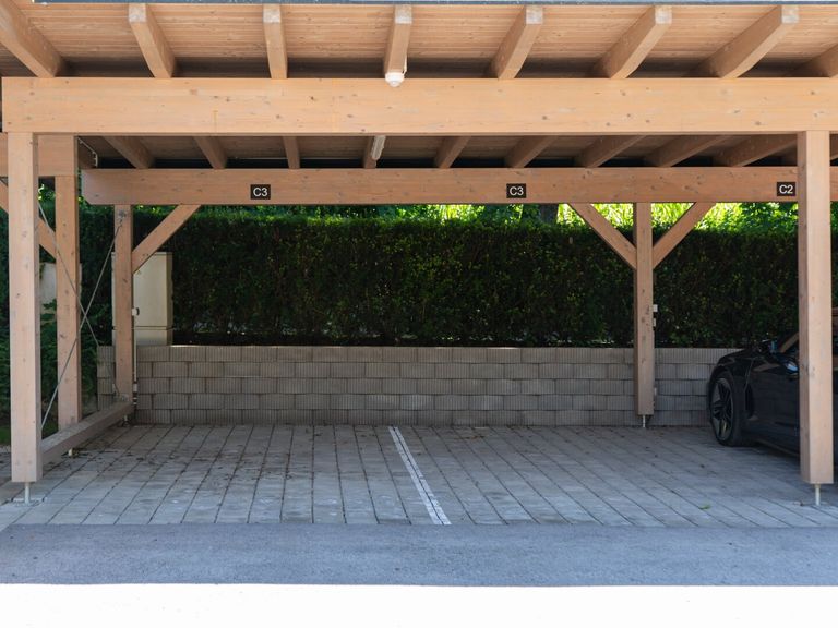 Carport-Stellplätze