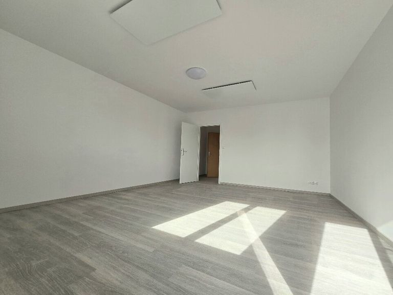 Zimmer Richtung Vorzimmer