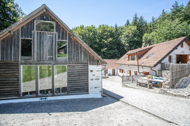 Zufahrt-Innenhof