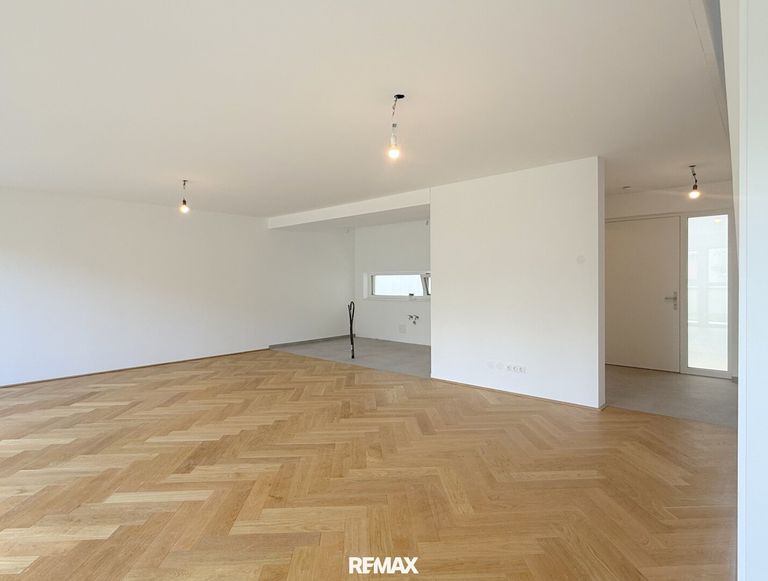 Erdgeschoss - Wohnzimmer und Küche