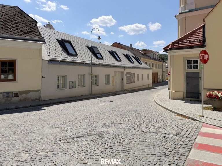 Anlage von der Straße aus