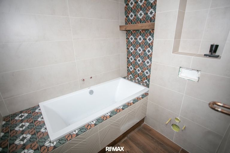 Badezimmer Top 2, Ansicht 2
