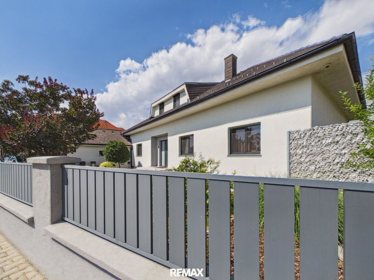Haus Straßenseitig