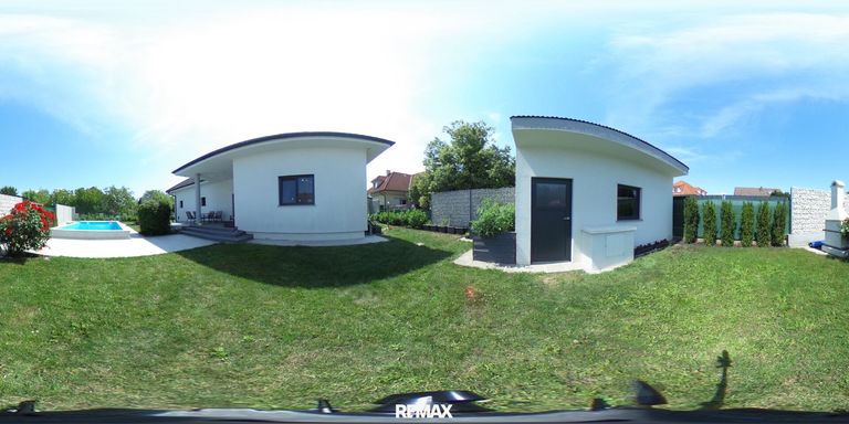 R0015737