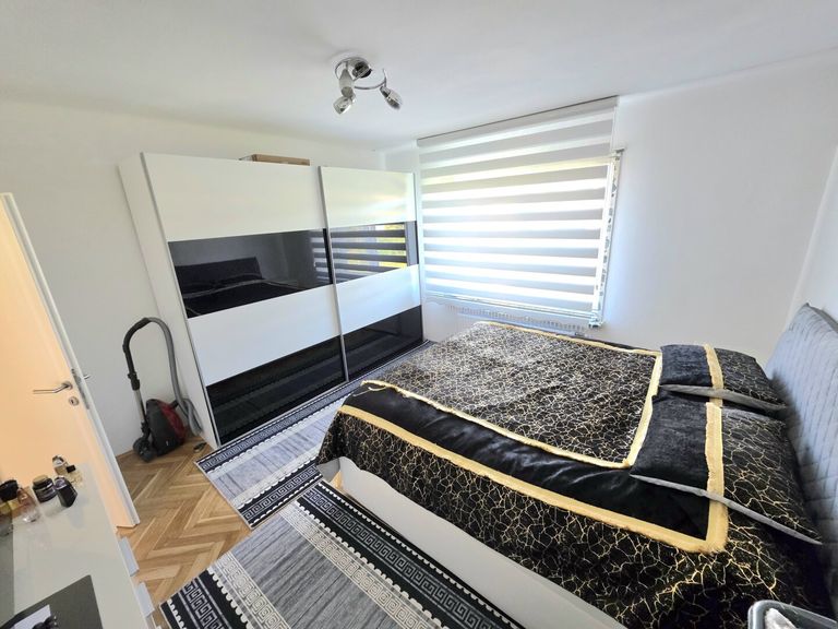 Schlafzimmer - EG