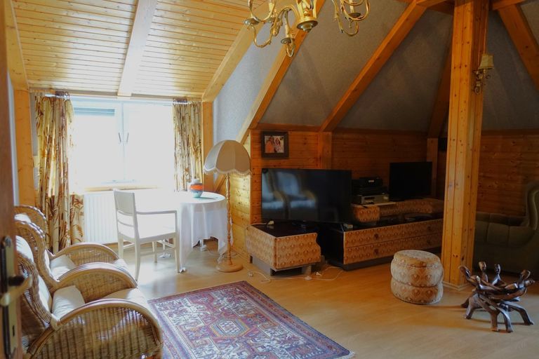 Großes Zimmer DG