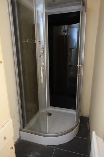 Bad mit Dusche