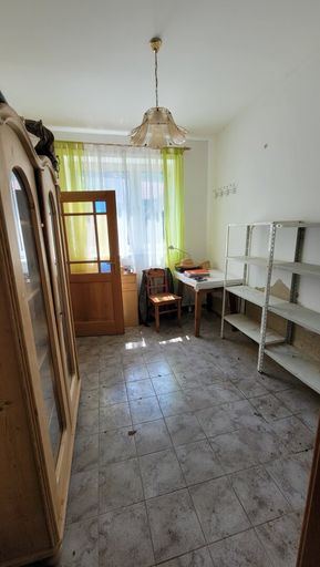 Neueres Haus EG Abstellraum
