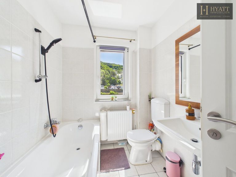 Gebäude 1* Etage 2 Badezimmer