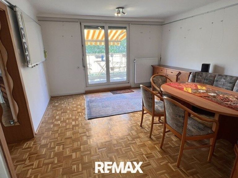 Wohnzimmer mit Terrassenausgang