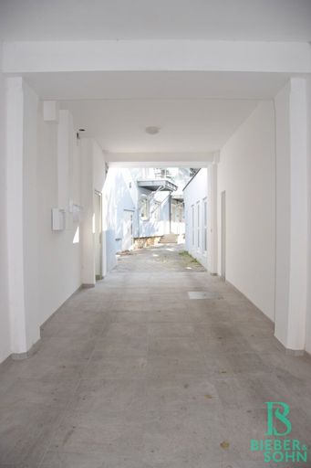 Hauseinfahrt
