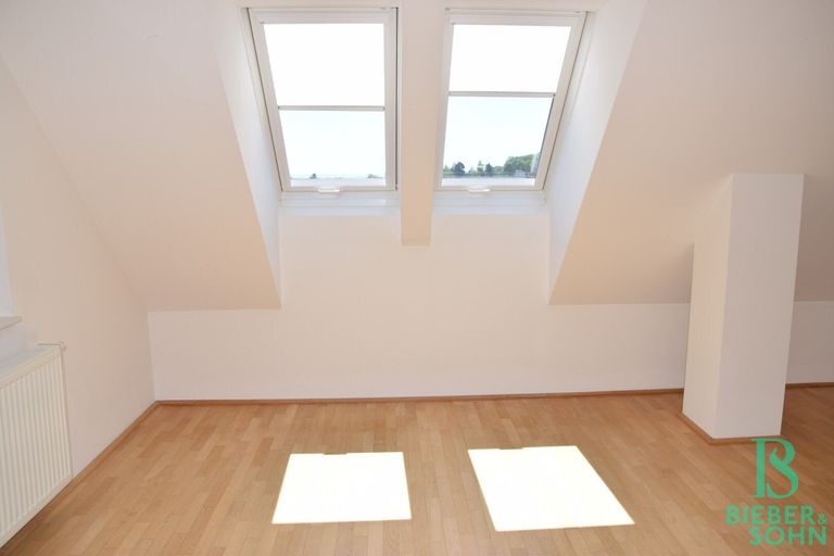Zimmer 1 OG