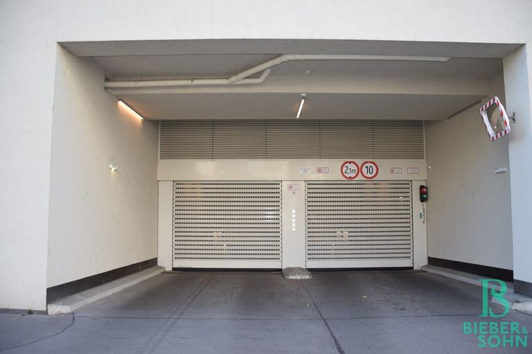 Einfahrtstor