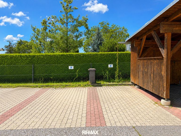 2_KFZ_Parkplätze_im Freien