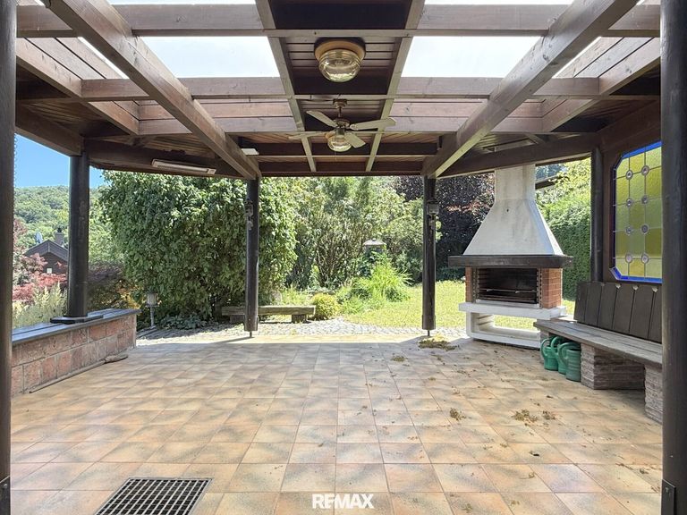 Überdachte Terrasse