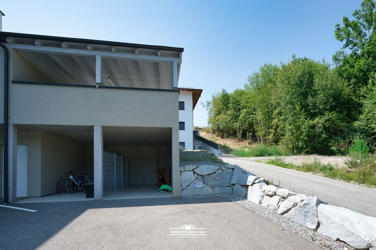 Carport und weiterer Parkplatz DSC_8123