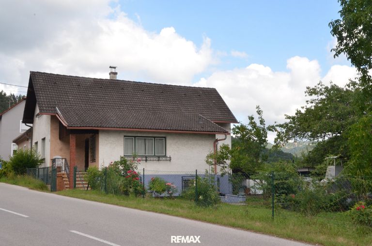 Straßenansicht