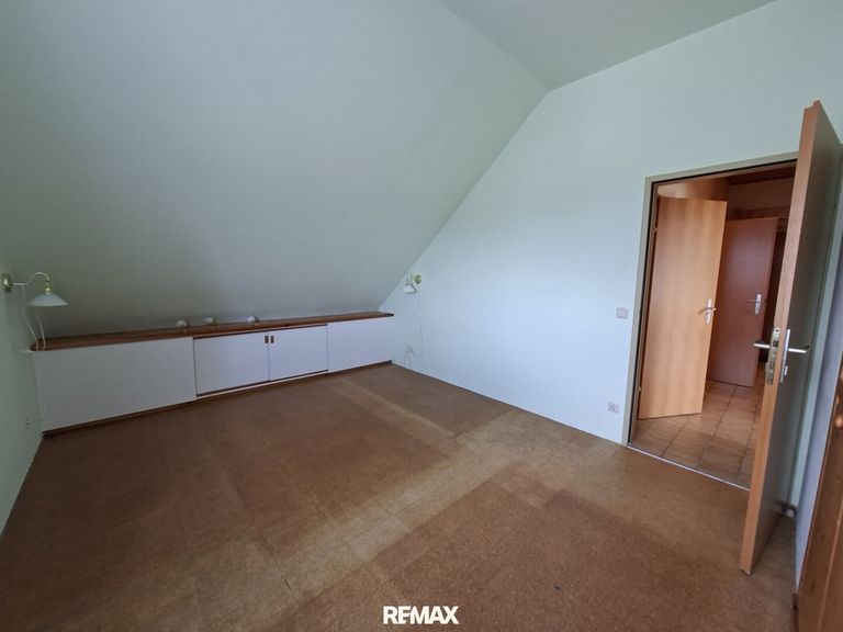 Schlafzimmer 1_II