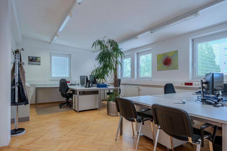 Büro