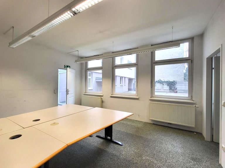 Backoffice Hofseitig