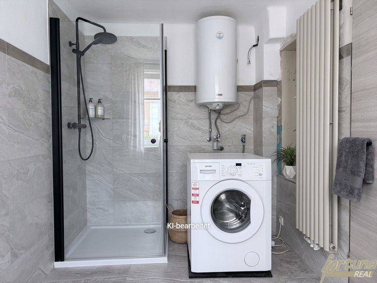 Bad - Dusche, Waschmaschine