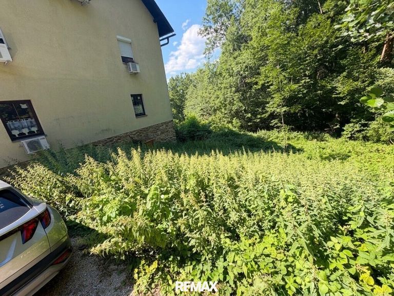 Zugehöriger Gartenanteil