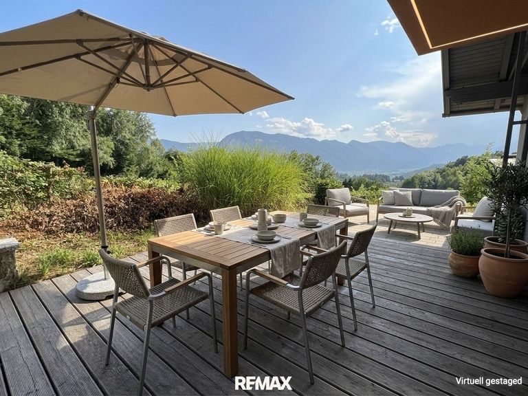 Terrasse unten