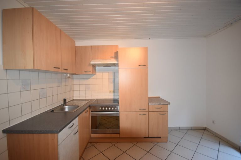 Kleines Apartment mit Balkon und PKW-Stellplatz Miete Grödig Salzburg