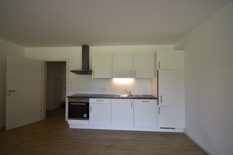 Wohn-, Koch-, Ess-, Schlafbereich - Modernes und geräumiges Appartement mit großer Loggia und Bergblick