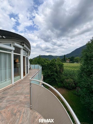 Terrasse mit unverbaubarem Panoramablick