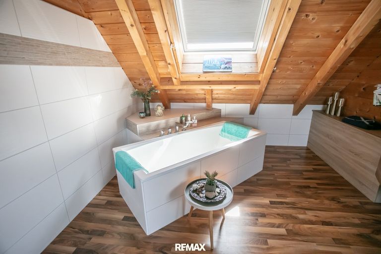 OG Badezimmer