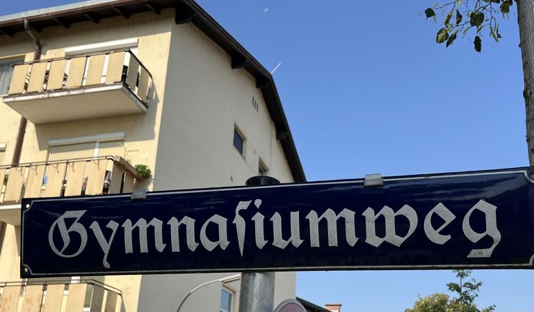 zentrale Lage am Gymnasiumweg