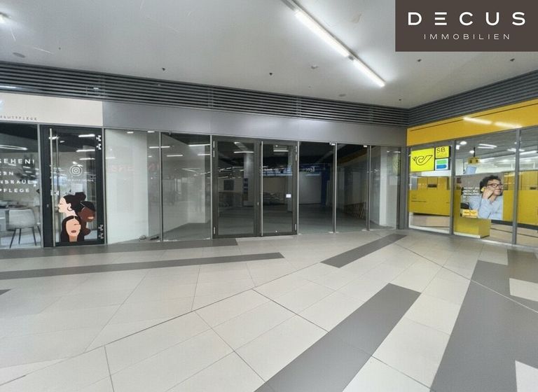 Schaufenster - von der Mall aus gesehen