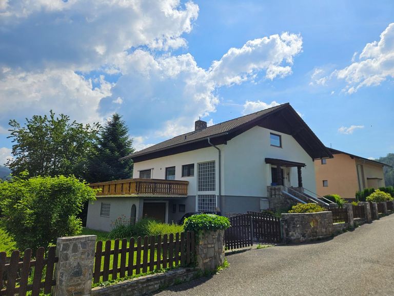 Hausansicht Straße1
