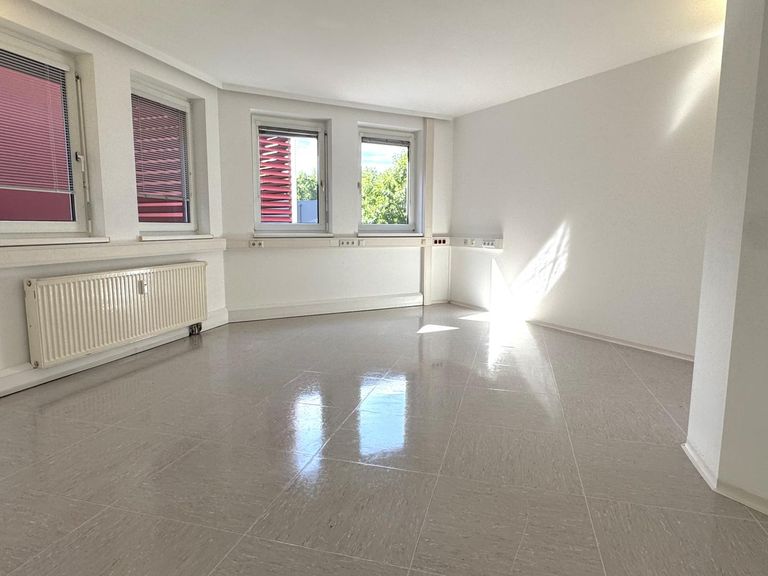 Büro 1