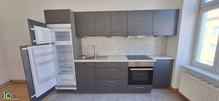 Genug Platz im Kühl- Gefrierschrank