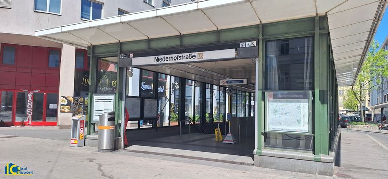 in 2 Minuten bei der U6 Niederhofstraße