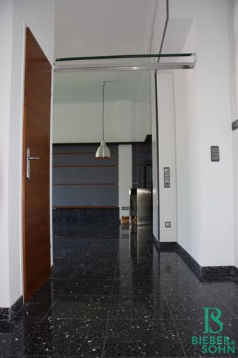 Vorraum/Blick Wohnraum