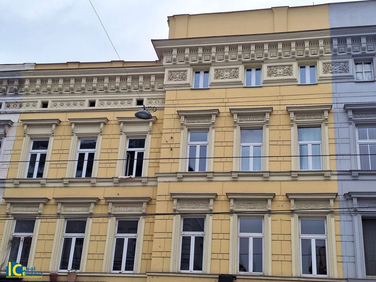 Schönes Stilzinshaus